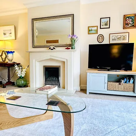 Apartment Pretty 4 Bed Detached House 5 Mins M6 And *